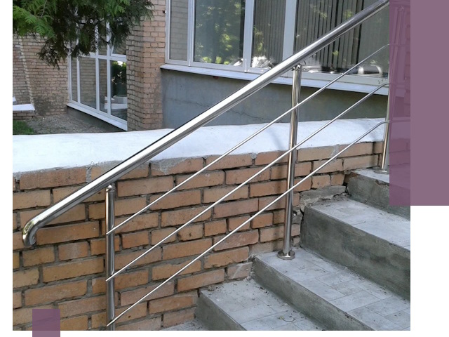 Перила из нержавеющей стали высокого качества в Лесне