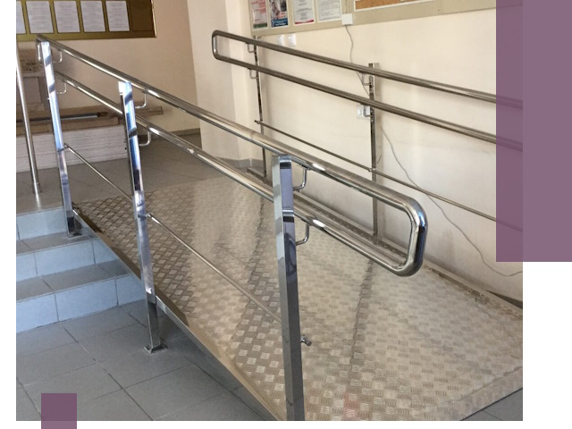 Перила для инвалидов в Лесне — надежные поручни и ограждения