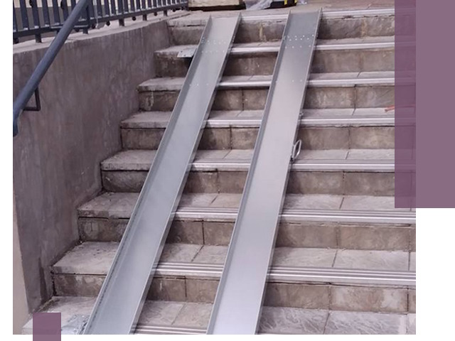 Демонтаж откидных пандусов профессионально в Лесне