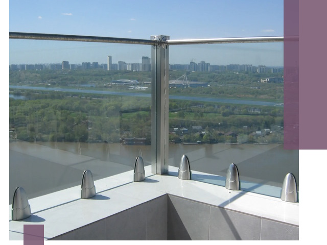 Стеклянные парапеты премиум класса в Лесне для домов и бизнесов